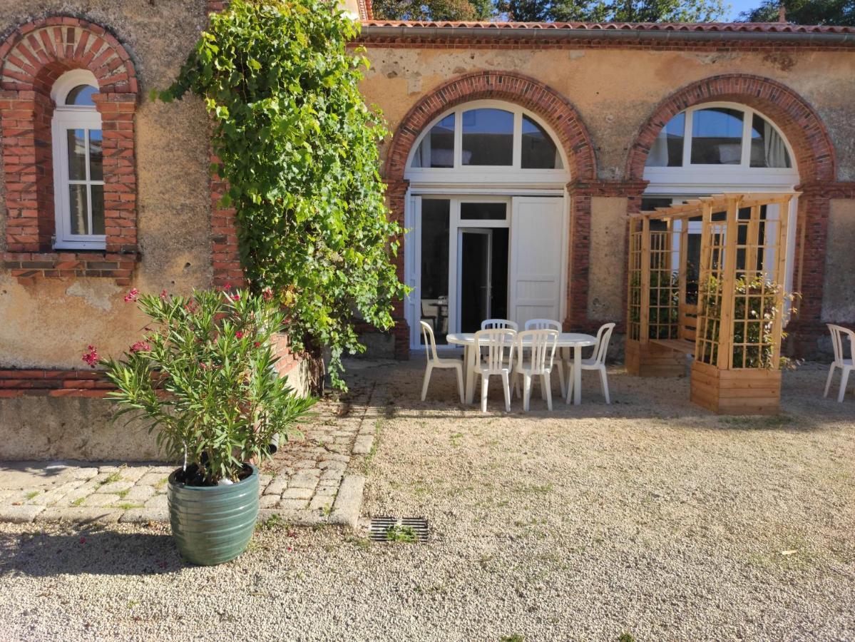 Chateau Du Parc Soubise En Vendee Mouchamps Exterior photo