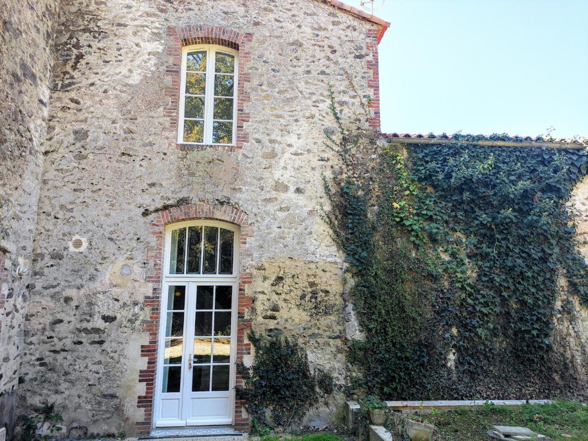 Chateau Du Parc Soubise En Vendee Mouchamps Exterior photo